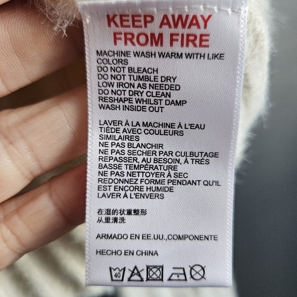 Urban Outfitters Martini Fuzzy Cropped Sweater Sz M - Picture 4 of 6